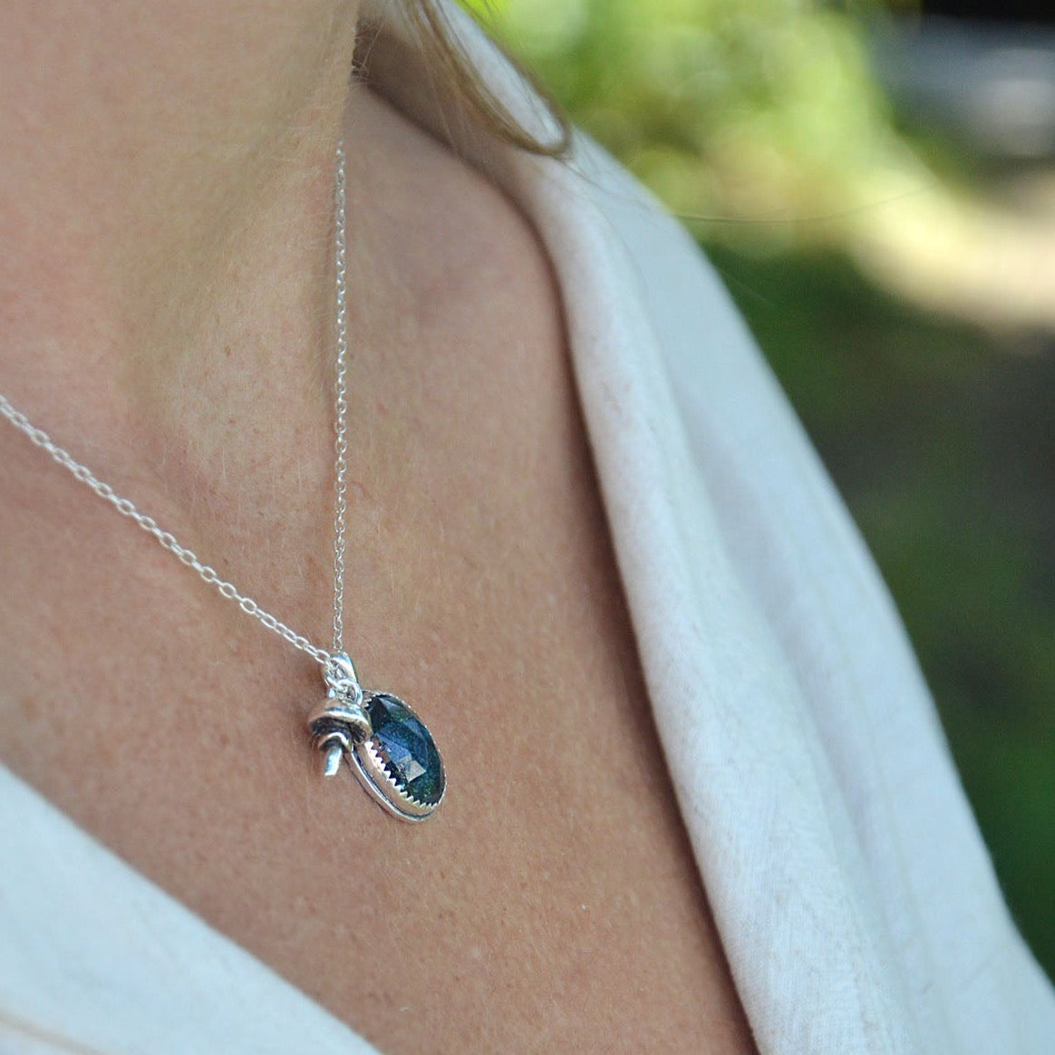 Forage Pendant