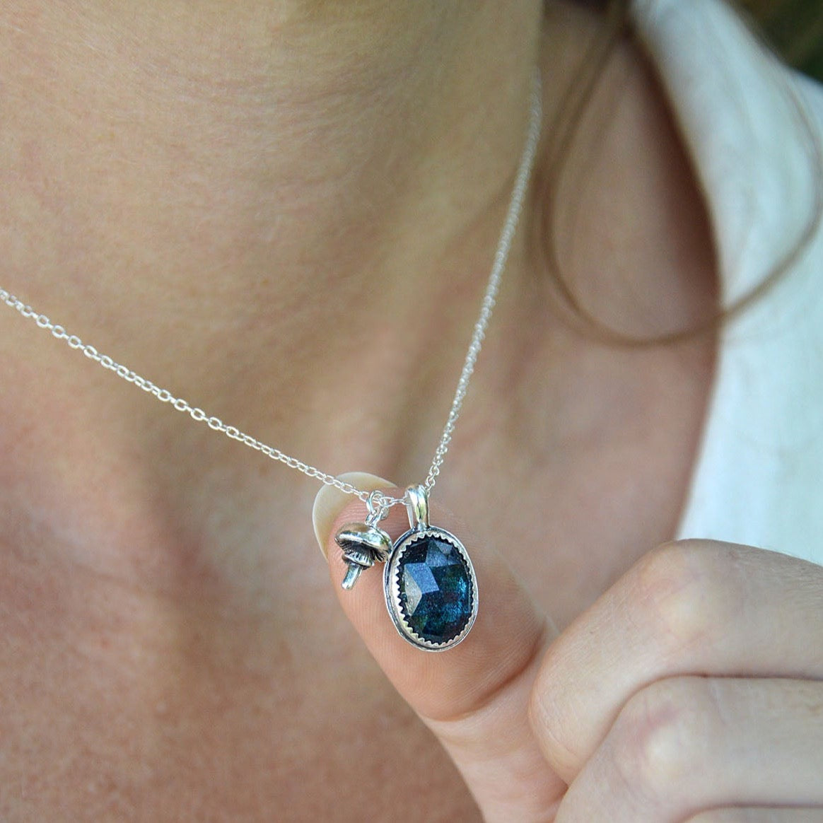 Forage Pendant