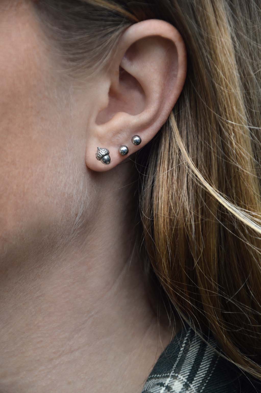 Oak Studs
